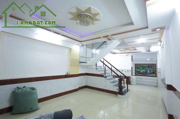 CHỦ KẸT TIỀN – NGỘP BANK – CẮT LỖ 700TR NHÀ ĐẸP 3 TẦNG BTCT – GIÁ CHỈ 4 TỶ 999₫ - 2