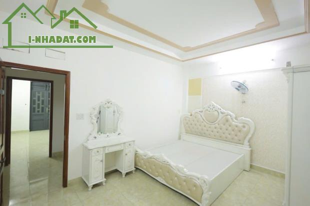 CHỦ KẸT TIỀN – NGỘP BANK – CẮT LỖ 700TR NHÀ ĐẸP 3 TẦNG BTCT – GIÁ CHỈ 4 TỶ 999₫ - 4
