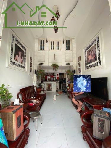 Nhà mặt tiền Tùng Thiện Vương gần cầu chà và P11, Q8. - 3