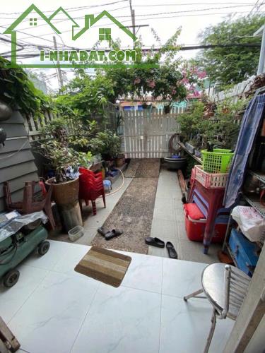 Nhà mặt tiền Tùng Thiện Vương gần cầu chà và P11, Q8. - 1