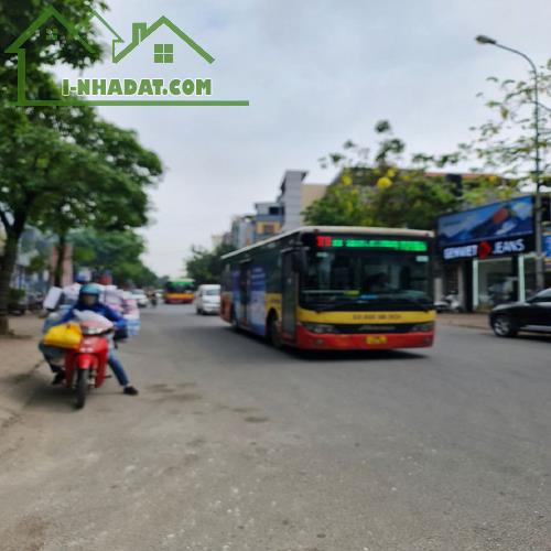 Mặt phố kinh doanh sầm uất tại Trâu Quỳ, Gia Lâm. 68m2, mt rộng, khuôn đất đẹp.