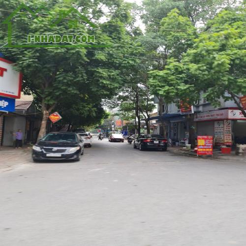 Bán đất phố kinh doanh Trâu Quỳ, Gia Lâm. 66.6m2. Mặt tiền rộng, khuôn vuông.