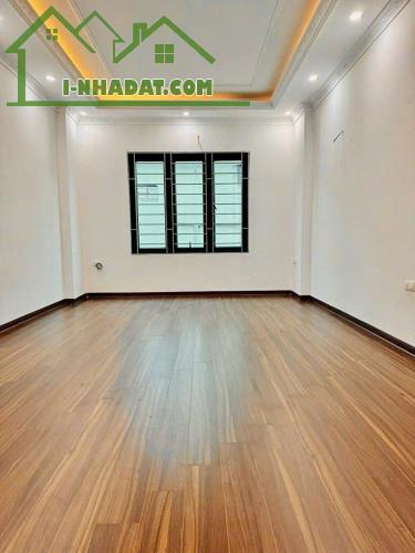 Bán nhà đường Yên Hòa Phường Yên Nghĩa, dt 36m2, 5T, ô tô đỗ cửa, giá 3.8 tỷ - 1