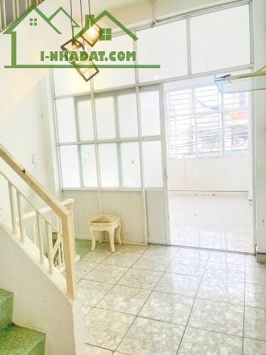 Bán nhà 2 lầu mặt tiền ngay chợ Ba Đình Phường 10 Quận 8 - 3