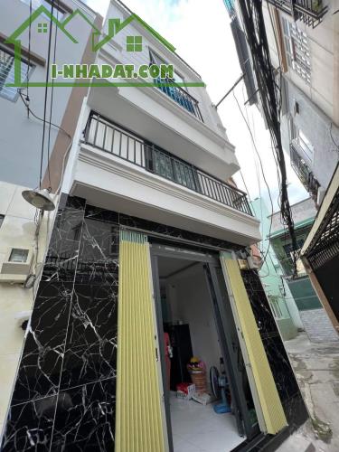 PHÚ NHUẬN - 4 TẦNG - MỚI, ĐẸP LUNG LINH - VÀO Ở NGAY - NHỈNH 4.5 TỶ