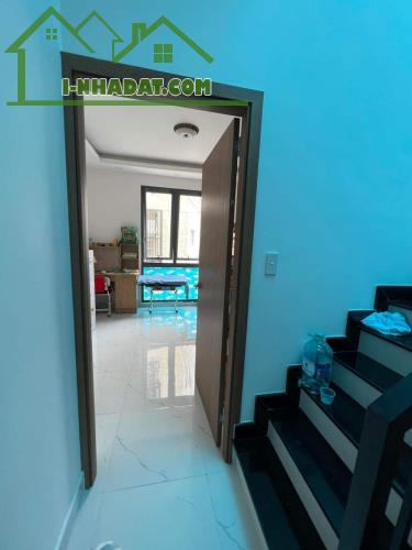 PHÚ NHUẬN - 4 TẦNG - MỚI, ĐẸP LUNG LINH - VÀO Ở NGAY - NHỈNH 4.5 TỶ - 2