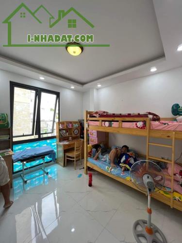 PHÚ NHUẬN - 4 TẦNG - MỚI, ĐẸP LUNG LINH - VÀO Ở NGAY - NHỈNH 4.5 TỶ - 3
