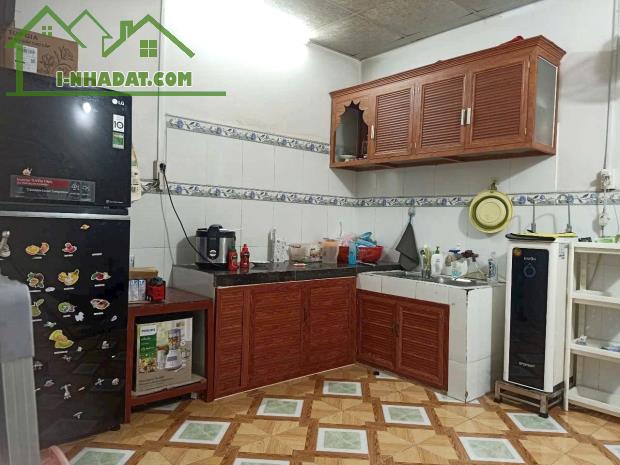 Bánh Nhà Gần Đại Học Ngân Hàng Thủ Đức, 168m2(7mx25m), Ô Tô Thông, Giả Chỉ 11 Tỷ(TL)