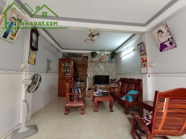 Gấp! Nhà đẹp Bến Bình Đông - hẻm xe hơi - SHR - công chứng ngay - Q8