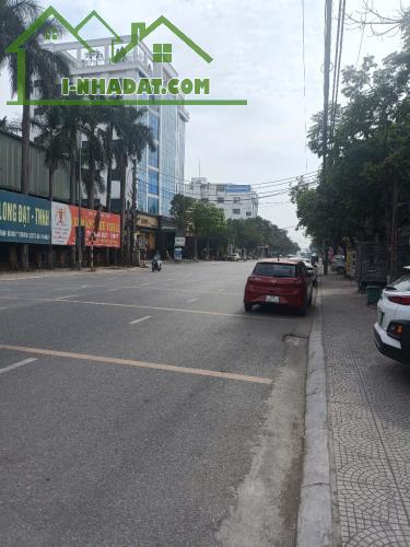 Chính chủ bán nhà mặt phố thị trấn Hồ-Thuận Thành-Bắc Ninh-107m*2 tầng-giá 8 tỷ (thương lư - 1