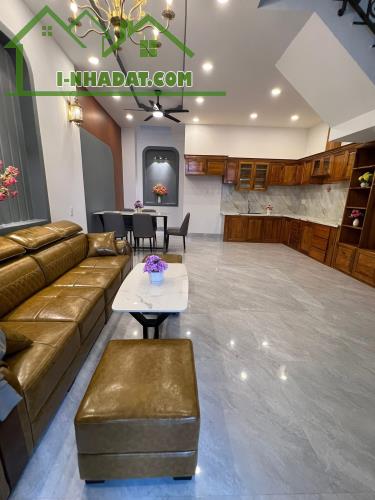 BÁN NHÀ 03 TẦNG, MÊ ĐÚC MỚI VĨNH NGỌC,HẺM Ô TÔ LƯƠNG ĐÌNH CỦA NGAY UBND XÃ VĨNH NGỌC, GẦN - 1