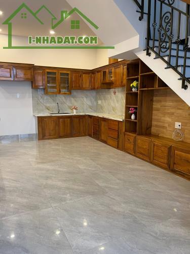 BÁN NHÀ 03 TẦNG, MÊ ĐÚC MỚI VĨNH NGỌC,HẺM Ô TÔ LƯƠNG ĐÌNH CỦA NGAY UBND XÃ VĨNH NGỌC, GẦN - 3