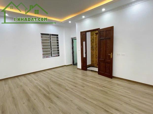 8.75 tỷ nhà Pháo Đài Láng Đống Đa mới tinh 60m ra ô tô 6 tầng thang máy 36m2, ở + cho thuê - 2