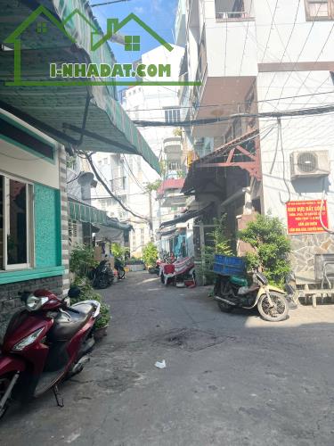 Nhà 5 tầng HXH gần đường Ba Đình P8Q8 - 3