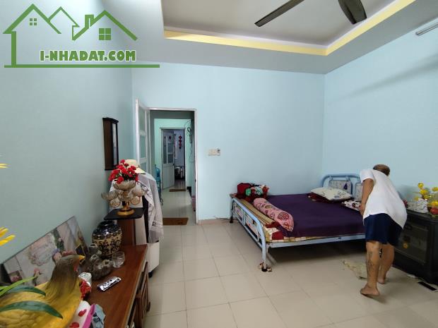 Về quê an dưỡng tuổi già, cần bán gấp nhà đẹp 3 tầng hẻm xe hơi Thoại Ngọc Hầu chỉ 7.x tỷ. - 1