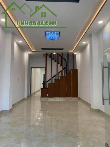 MẶT TIỀN TÊN LỬA 4 X 20M- 4 TẦNG- DÒNG TIỀN SẴN 25TR- GIÁ 17.9 TỶ.