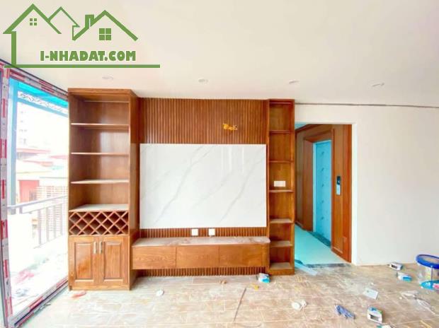 NHÀ: NGUYỄN NGỌC NẠI -THANH XUÂN. +DT: 44M2 X 6T X 6.3M. M