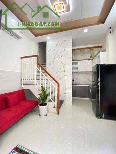 Bán nhà 2 tầng Hoàn công đủ, Lưu Hữu Phước Quận 8 giá chỉ 2,5 tỷ - 2