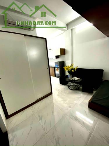 Chính chủ bán gấp nhà mới ngõ 342 Khương Đình, Thanh Xuân, DT 42m2 – 5 tầng. Giá 8,2 tỷ. - 2