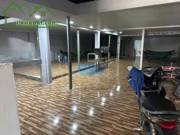 Cho thuê MTKD Dt 9.2 * 19m đường Thoại Ngọc Hầu, Tân Phú - 2