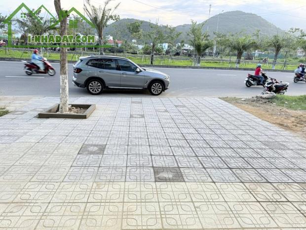 Bán nhà mặt tiền đại lộ Võ Nguyên Giáp, ngay KĐT Mỹ Gia. Giá 9 tỷ - 2