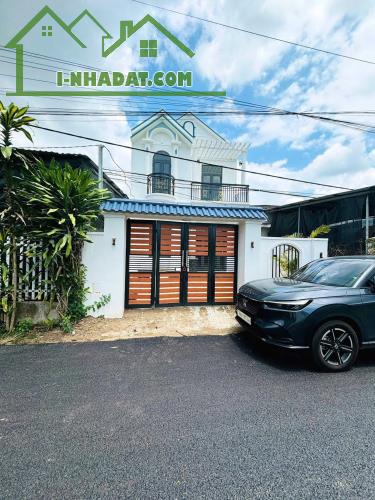 Bán Nhà mái 2 tầng Thái mặt tiền Đường Nhựa Đồng Ngôn - Diên Sơn - Diên Khánh dt 105m2