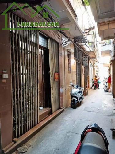 Nhà phố Lò Đúc 36m2, sh quay đầu, sổ đỏ vuông vắn mặt 3.5m, 4ngủ, 7.45 tỷ