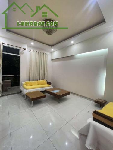 Bán nhà mặt tiền q8 ngang 4,24m đường 12m k lộ giới hoàn công đủ - 4