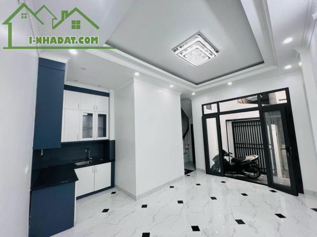 Phố Vọng - nhà mới trung tâm , ngõ nông rộng , dt 38M * 6T thang máy giá 8.9 tỷ SĐCC vuông - 1