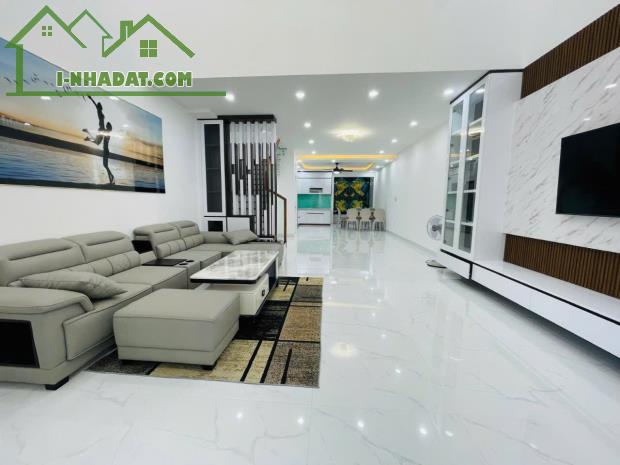 Bán Nhà HXH Chu Văn An Phường 12 Bình Thạnh Giá 12.5 Tỷ