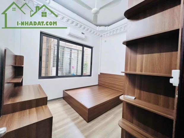 BÁN NHÀ THỊNH QUANG – ĐỐNG ĐA GẦN PHỐ THÁI THỊNH, 2 THOÁNG, NGÕ RỘNG, 5 TẦNG NỘI THẤT ĐẸP. - 3