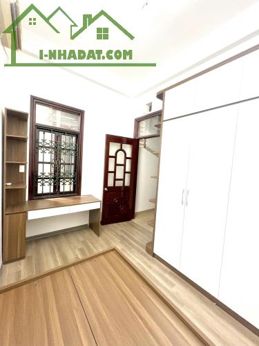BÁN NHÀ THỊNH QUANG – ĐỐNG ĐA GẦN PHỐ THÁI THỊNH, 2 THOÁNG, NGÕ RỘNG, 5 TẦNG NỘI THẤT ĐẸP. - 2