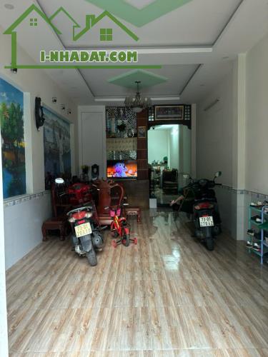 Bán nhà 3 Lầu gần TTHC Dĩ An,đường nhựa trước nhà 13m - 2