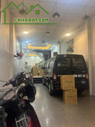 BÁN TOÀ NHÀ 6 TẦNG MẶT TIỀN NGUYỄN VĂN QUÁ 4X 20M NHỈNH 11 TỶ - 3