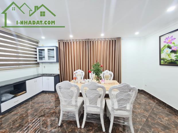 Độc nhất Đội Cấn hai mặt ngõ cực hiếm, cực đẹp, cực rẻ, cực rộng nhỉnh 70 tỷ