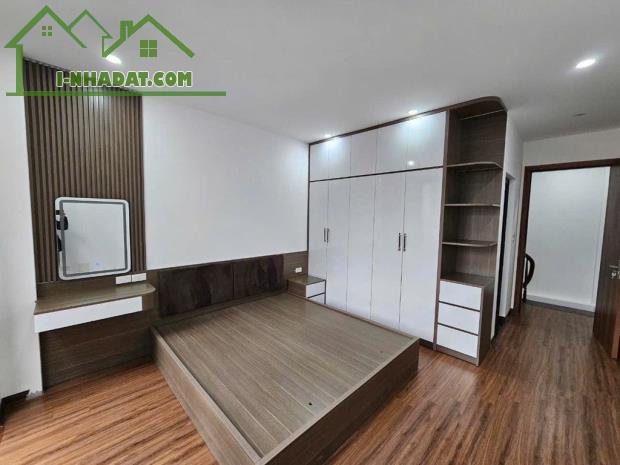Bán Nhà đẹp phố Ngọc Lâm,Nội thất, tiện ích đỉnh cao, an sinh tốt, để ở hoặc đầu tư tốt - 4
