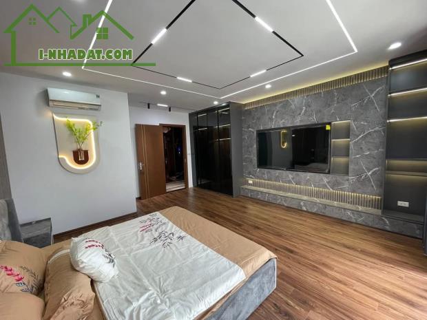 Nhà đẹp Vạn Phúc, Ba Đình, 7 tầng, thang máy, gara 2 ô tô, phân lô, vỉa hè, 50m, 15.6tỷ