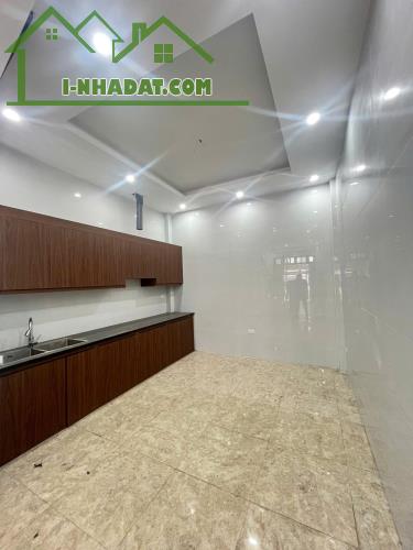 Bán nhà Cầu Cốc kinh doanh sầm uất ô tô thông 63m 4 tầng 9 tỷ - 1