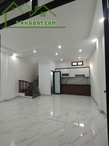 BÁN NHÀ BIÊN GIANG 3,5Tx36M, Ô TÔ ĐỖ CỔNG, NGAY SAU TRƯỜNG C1 BIÊN GIANG - 1