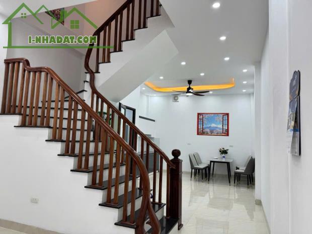💥 Nhà Đẹp Cổ Điển A - Ô Tô Gần - Cách Trục Chính Tứ Hiệp 100m - 43m² - Chỉ 5,4 Tỷ 💥
