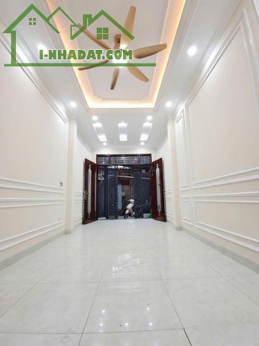NHÀ PHỐ TRƯƠNG ĐỊNH - TÂN MAI - 4PN - 6 TẦNG - NGÕ THÔNG - 5