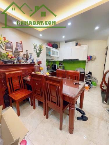 Nhà 5 tầng Ngọc Thụy, ô tô 7 chỗ đỗ cửa, lô góc, chỉ với 5.x tỷ. - 3