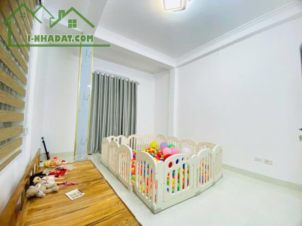 Nhà siêu đẹp ngay gần phố Vũ Trọng Phụng - công năng, tiện ích đầy đủ - 2