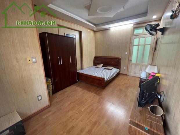 Cho thuê nhà full đồ Hồ Sen , Lê Chân , sân cổng riêng - 2