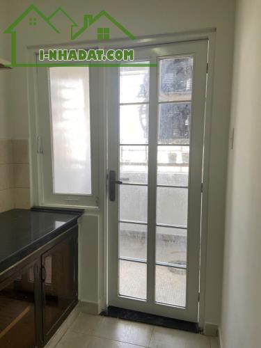 Cho thuê căn hộ Sacomreal Hòa Bình, diện tích 60m2, 2 phòng, giá 7tr5