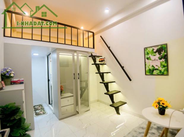 Bán toà CHDV Cầu Giấy 107m2*8T thang máy, tầng hầm, sàn kd, 22pkk, pccc đầy đủ giá 39 tỷ!