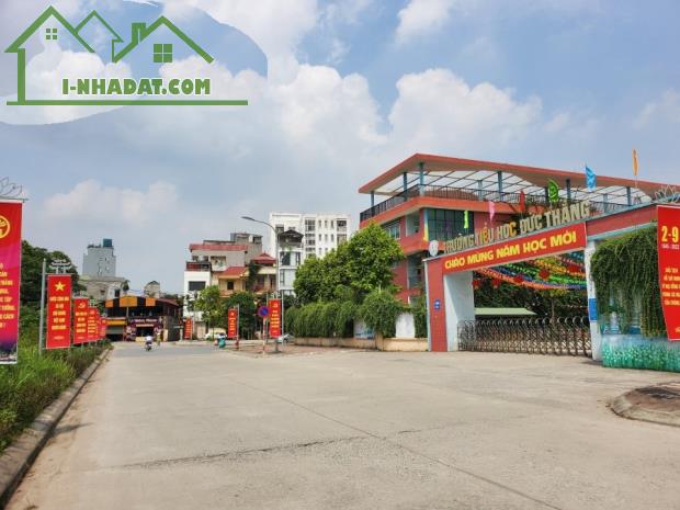 BÁN ĐẤT TẶNG NHÀ 3 TẦNG LÔ GÓC DT 230M2 MẶT PHỐ LỚN ĐỨC THẮNG, BẮC TỪ LIÊM NGAY CẠNH ĐẠI - 2