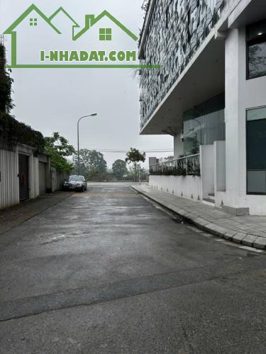 Bán nhà khu đấu giá phố Lâm Hạ Bồ Đề 90m 3T MT6m giá 27.2 tỷ ô tô tránh