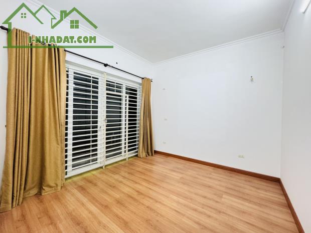 BÁN NHÀ CỔ LINH – LONG BIÊN - 4 TẦNG - 4 PHÒNG NGỦ - 52m² - MT 6m - Giá 8.8 tỷ - 1