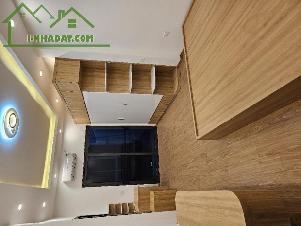 HÒA BÌNH ĐỐNG ĐA, HÀNG HIẾM GẦN PHỐ - NHÀ MỚI ĐẸP XÁCH VALY ĐẾN Ở LUÔN - CHỦ TẶNG NỘI - 2